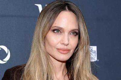  زیبایی خیره کننده آنجلینا جولی با پوشش متفاوت در فستیوال رم+ عکس