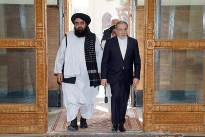  گفتگوی تلفنی وزرای خارجه ایران و طالبان؛ عراقچی: ادامه تنش‌ها میان دو کشور مسلمان نه تنها منجر به خسارت‌های انسانی می‌شود، بلکه ثبات کل منطقه را نیز به مخاطره می‌اندازد / آماده کمک به کاهش تنش‌ها و تسهیل گفتگوهای سازنده میان دو کشور هستیم