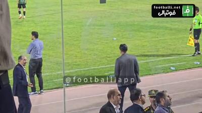  ببینید؛ اعتراض شدید پیروانی به ناظر بازی پرسپولیس مقابل خیبر