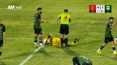 واکنش های متوالی و زیبای دیناروند مقابل پرسپولیسی ها
