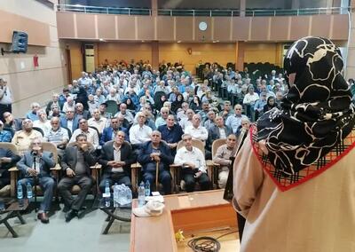  همایش ایثارگران و کهنه‌سربازان ارتش در شیراز برگزار شد