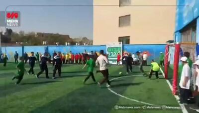  بازی فوتبال تیم دانش آموزان با وزیر آموزش و پرورش +فیلم