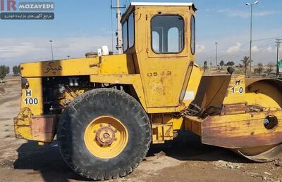  مزایده 7 دستگاه (شهرداری) شامل : لودر لیوگانگ ، غلطک صاف واهاتسو، گریدر تایتان، ترنجر، اسکریسر