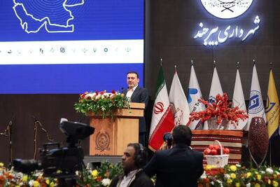  معاون وزیر کشور: توسعه تجارت استان‌ها با ۱۵ کشور همسایه دنبال می‌شود