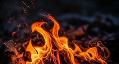  آتش‌سوزی گسترده در کارگاه تولیدی لوازم ورزشی در تبریز