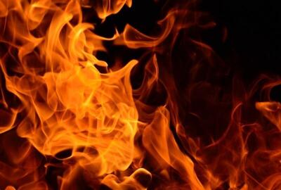  آتش‌سوزی در ساختمان متروکه‌ای در خیابان انقلاب