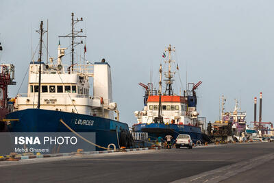  چوب لای چرخ قانون مناطق آزاد!