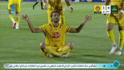  گل اول فجر سپاسی به شمس آذر قزوین (شروین بزرگ)
