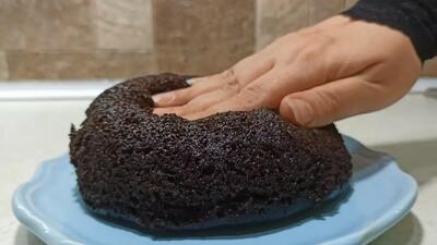  فیلم آموزش آشپزی آسان خوشمزه ترین کیک خیس شکلاتی بدون فر و بدون هم زن