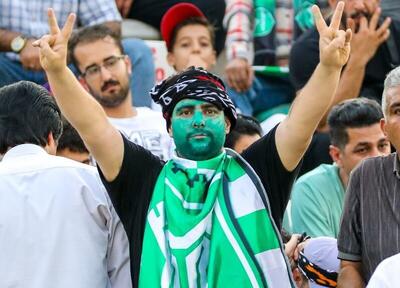 پر شدن جایگاه ویژه و خبرنگاران ورزشگاه تختی توسط تماشاگران! - پارس فوتبال