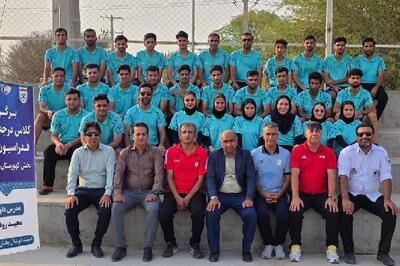 کلاس داوری فوتبال درجه سه در کهورستان بندر خمیر برگزار شد - پارس فوتبال