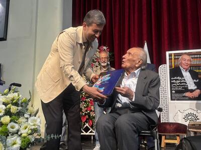 کتاب «کمال حُسن» با روایت نود سال هنر استاد جزی‌زاده رونمایی شد - پارس فوتبال