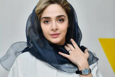  تیپ شیک و ساده المیرا دهقانی در جشن امضا/عکس
