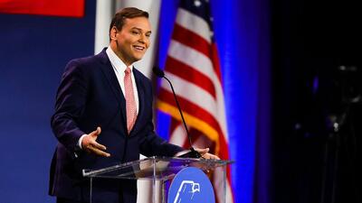  ترامپ حکم زندان نماینده سابق کنگره که به کلاهبرداری متهم شده بود را لغو کرد