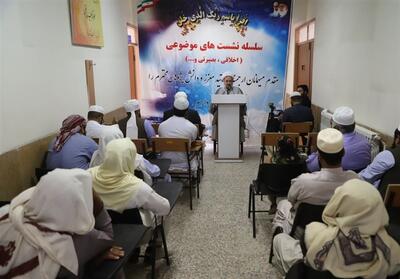 تعامل اخلاقی و عاطفی با مردم راهبرد اصلی تبلیغ دین است - تسنیم