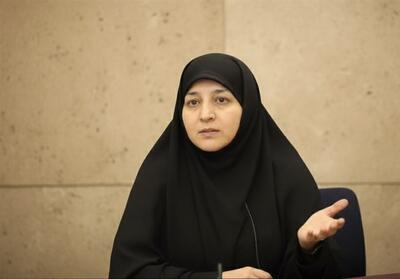 ایمان واقعی در تدبر و عمل به قرآن جلوه‌گر می‌شود - تسنیم