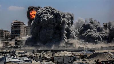  لحظه هدف قرار گرفتن اردوگاه پناهندگان البریج در مرکز نوار غزه (فیلم)