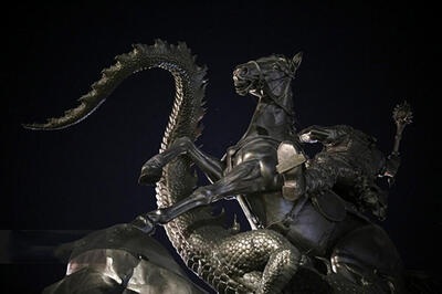  نبرد رستم و اژدها در شاهین‌شهر؛ تهران در انتظار مجسمه کوروش