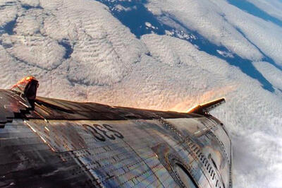  تصاویری از ورود مجدد استارشیپ به جَو زمین