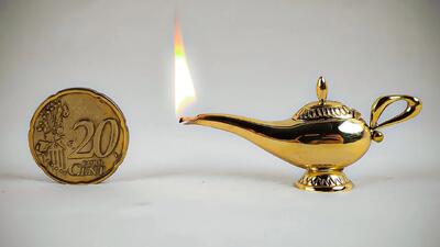  ساخت یک چراغ علاءالدین طلایی مینیاتوری که واقعاً کار می کند!