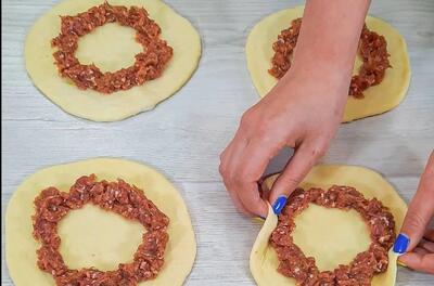  طرز تهیه پیراشکی گوشت آسان و خوشمزه