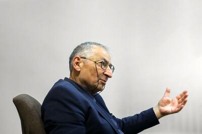  انتقاد زیباکلام از تاخیر در پذیرش  پالرمو و CFT / این پیام صادر شد که چیزی تغییر نکرده و تنش‌زدایی در کار نیست