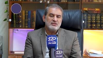 کتاب‌های کمک‌درسی در کشور یک مافیای بزرگ دارد که هزینه‌های سنگینی می‌کنند و مدیران مدارس را تطمیع می‌کنند که از کتاب‌های آنان به دانش‌آموزان بدهند