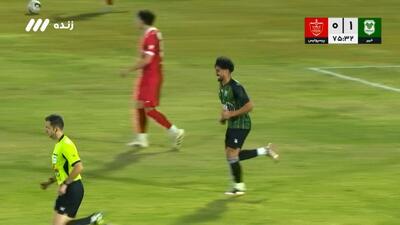  سمت راست پرسپولیس، پاشنه آشیل قرمزها