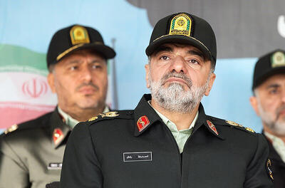  فرزند شهید فراجا در آغوش سردار رادان + ویدئو