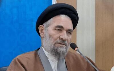  تأکید امام جمعه بروجرد بر لزوم تقویت ابعاد معنوی و جسمی جوانان