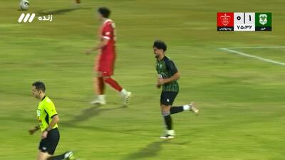  سمت راست پرسپولیس، پاشنه آشیل قرمزها