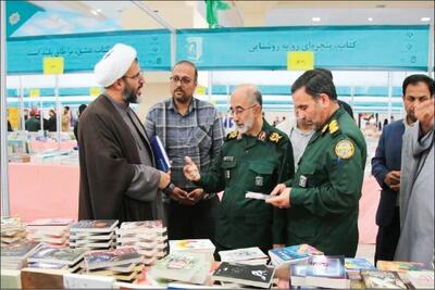  آثار دفاع مقدس باید به ۲۰ میلیون مخاطب برسد