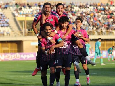 شگفتی‌سازان لیگ بیست و پنجم؛ ۴ برد پیاپی با میانگین سنی ۲۴!