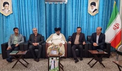  امام جمعه گناوه: خانواده‌ها در زمینه فرزندآوری حمایت شوند