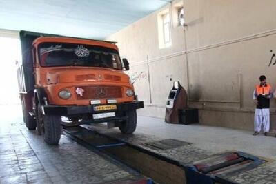  باقری: ۳۱ هزار خودرو حمل و نقل سنگین به مراکز معاینه فنی مراجعه کردند