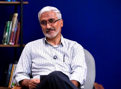 همبستگی روزهای جنگ،دفاع هویتی بود؛ امنیت ملی فقط در دست نظامیان نیست