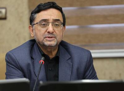 دانشجویان از تک‌بعدی بودن خارج شوند