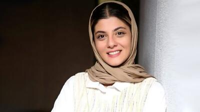  مهسا طهماسبی با کت‌وشلوار مشکی و اکسسوری‌های فانتزی درخشید / مامان کوچولو محبوب این روزها با این عکس ها وایرال شد!