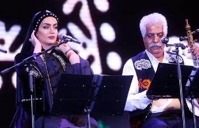  آواز شاد؛ فرج علیپور با اجرای آهنگ قمرتاج سالن رو برد هوا مردم بابا ایولا