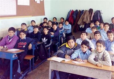 95 درصد از مدارس  منطقه 7 مشهد 2 شیفت هستند - تسنیم