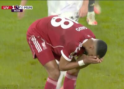  فرصت سوزی خاکپو مقابل دروازه خالی منچستریونایتد