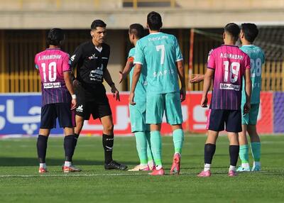  روایت جنجال بزرگ در اولین بازی لیگ برتری کرج!