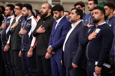 عکس/ دیدار مدال‌آوران ورزشی و المپیادهای علمی جهانی با رهبر معظم انقلاب