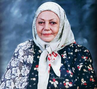  قاب زیرخاکی از حمیده خیرآبادی در کنار جمشید مشایخی و مدیری