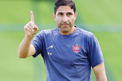 آخرین خبر از وحید هاشمیان در پرسپولیس/ سرمربی پرسپولیس ابقا شد؟
