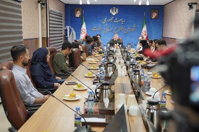 شورای مشاوران نسل زد  مانند یک کابینه نسل زد می‌تواند به دولت کمک کند