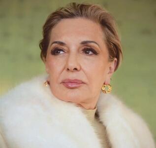  یخچال، آشپزخانه و پذیرایی؛ تمام جزییات چیدمان خانه گوگوش در مهمانی شنبه - چیدانه