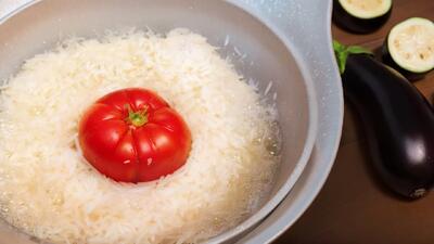  آموزش مرغ و بادمجان خونگی خوشمزه با برنج و گوجه / غذای راحت و سریع