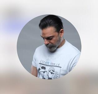  عکس/ پروفایل نصف و نیمه پیمان معادی در اینستاگرام | اقتصاد24