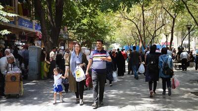 روزنامه جمهوری اسلامی: اینکه بپرسیم مردم مهمترند یا موشک، بحث بیهوده‌ای است / به جای این سوال بروید دنبال موضوعات مهمی مانند فاصله گرفتن مسئولان از مردم